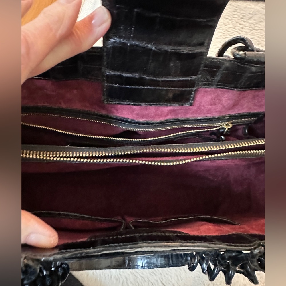 NANCY GONGALES ALLIGATOR SHOULDER HANDBAG.
Like New - Picture 12 of 14